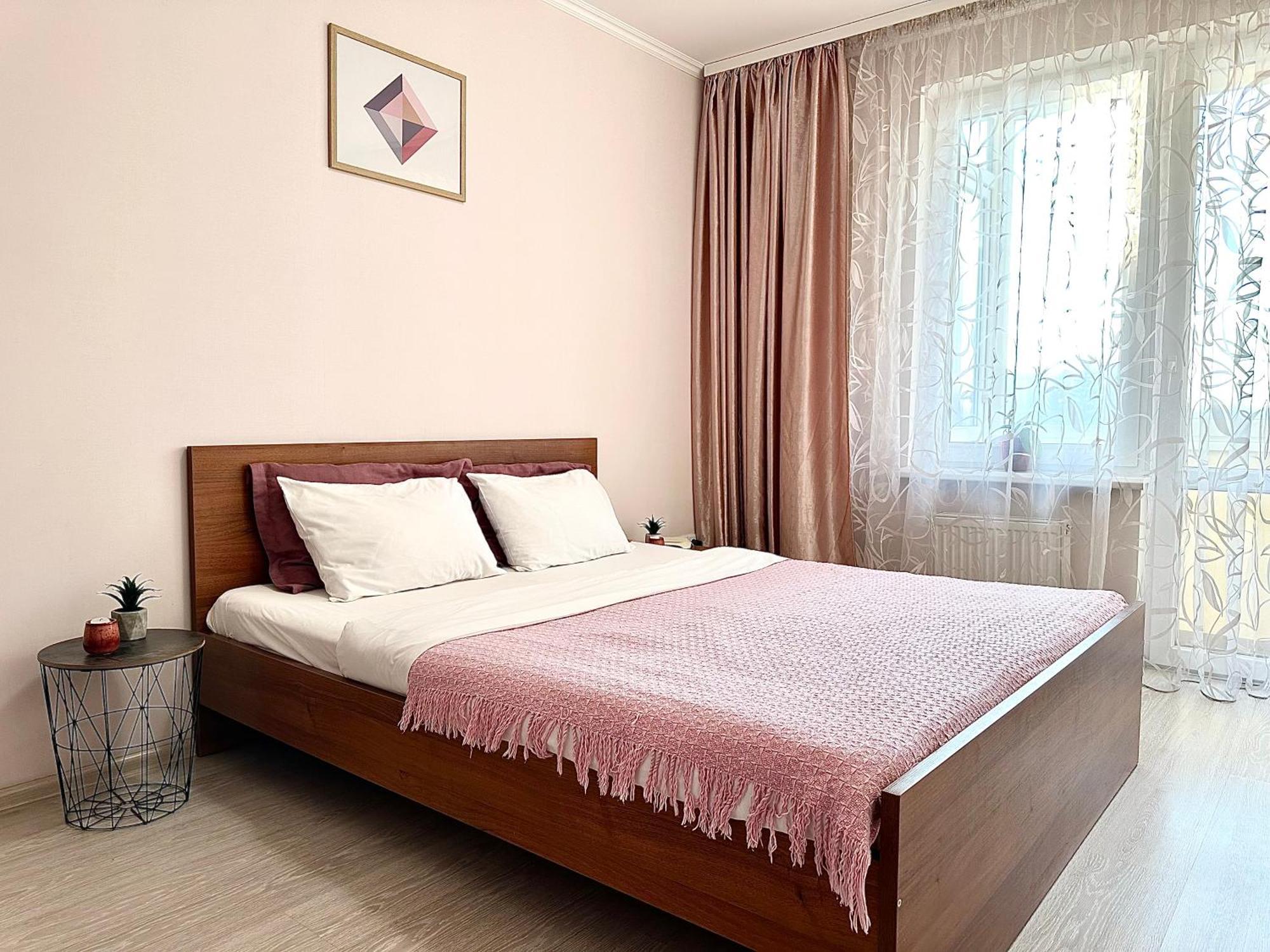 Apartments With A Coffee Machine In The City Center, Near A Park And Zlata Plaza Rivne Exterior photo
