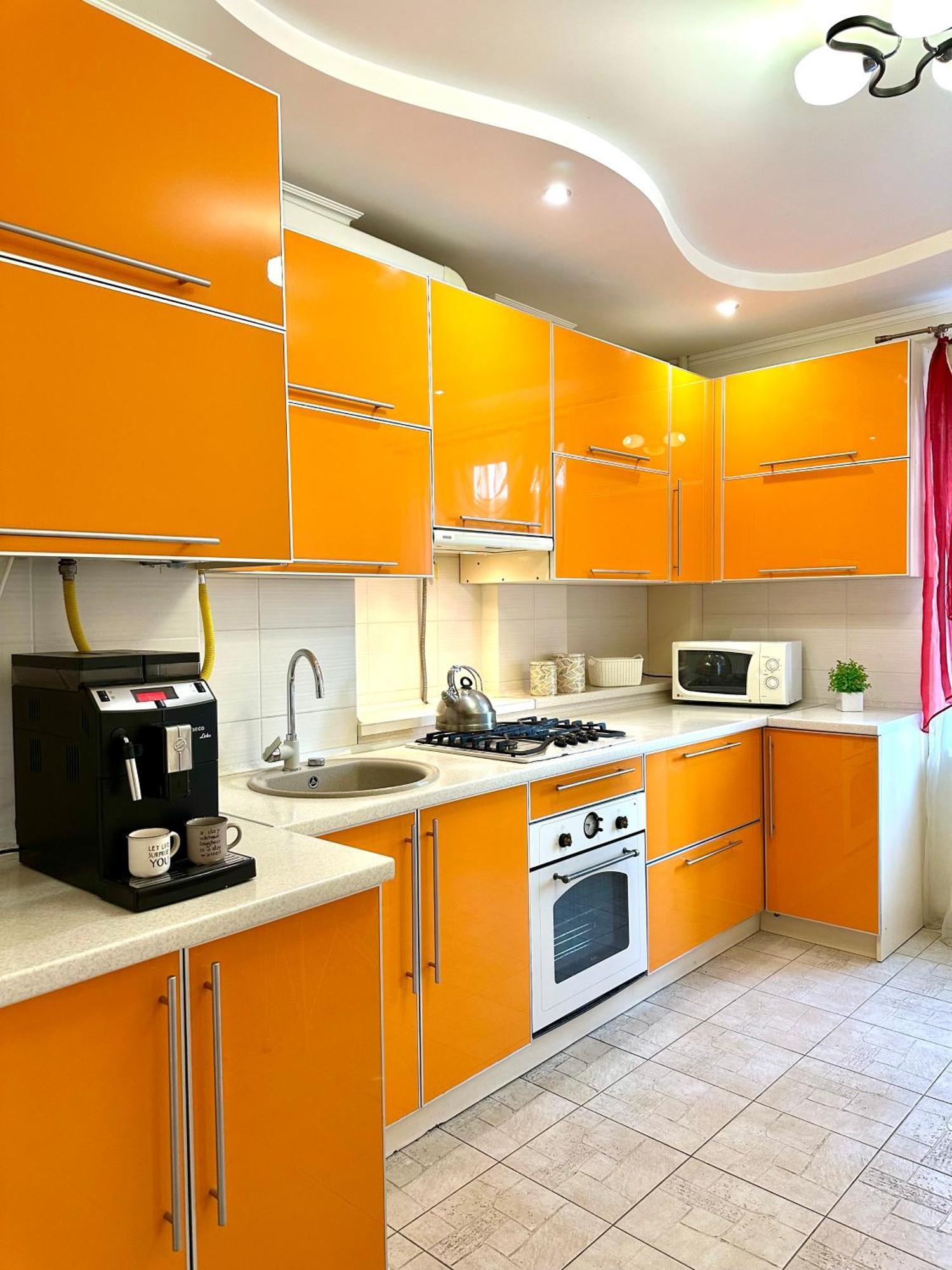 Apartments With A Coffee Machine In The City Center, Near A Park And Zlata Plaza Rivne Exterior photo